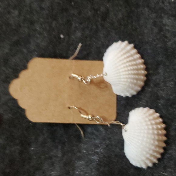 Assorted Shell Earrings - Picture 14 of 16